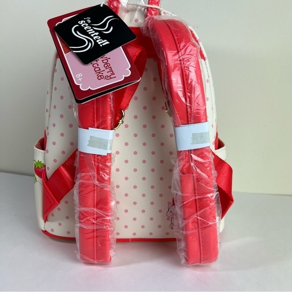 NWT Loungefly Strawberry Shortcake Strawberry House Mini Backpack - Picture 7 of 12